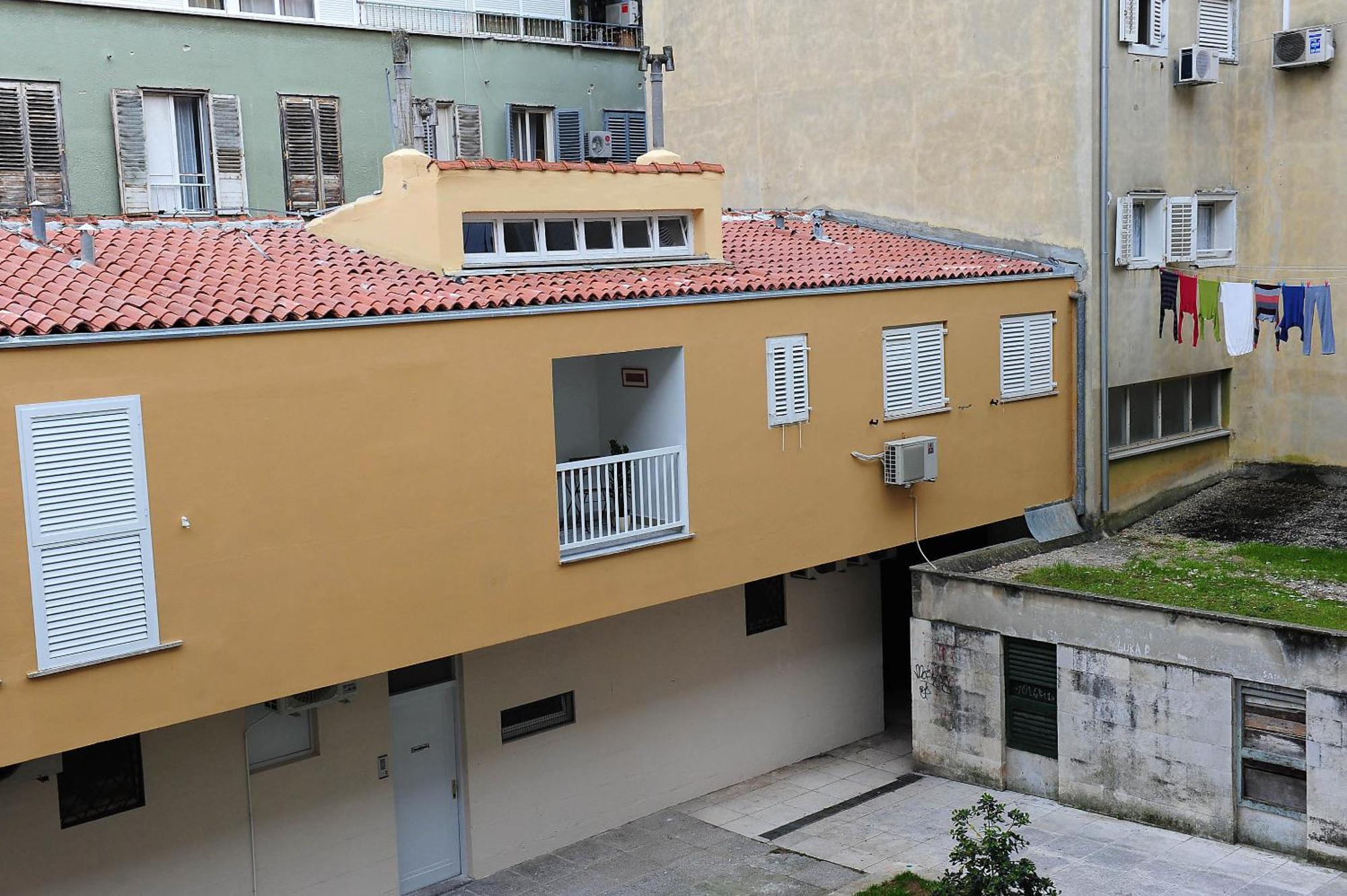 City Class Accommodation Zara Camera foto
